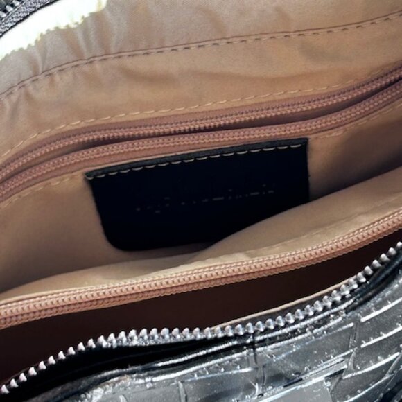 Cape Cod Leather Purse - Picture 5 of 6